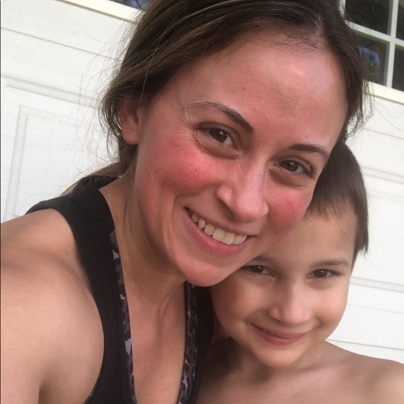 Meet your Posher, Tiffanie - Picture 4 of 4